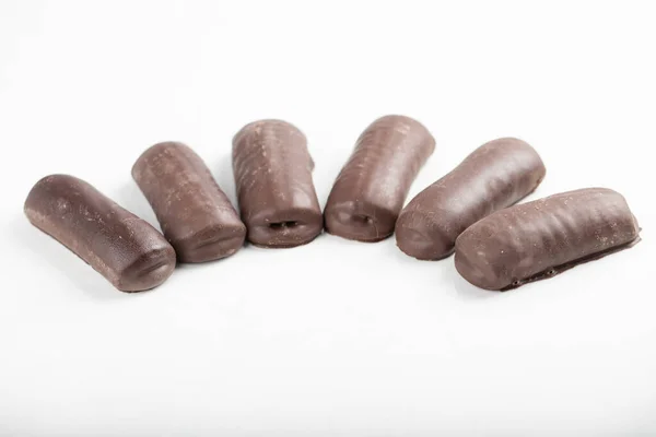 Paus Chocolate Doce Colocados Sobre Fundo Branco Foto Alta Qualidade — Fotografia de Stock