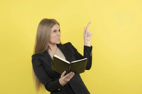 Beautiful Woman Formal Outfit Checking Notes Yellow Background High Quality — Stock Photo, Image