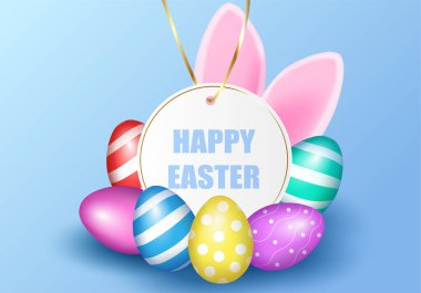 Çok renkli güzel Paskalya yumurtalarını kaideye, podyumlara ve pembe tavşan kulaklarına boyadık. Paskalya Bayramı için kartpostal..