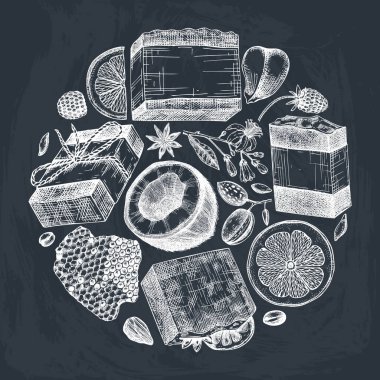 Sabun çubukları ve bileşenler. Kozmetik, parfüm ve sabun için elle çizilmiş aromatik malzemeler. Markalaşma, paketleme, kimlik ve web tasarımı için harika. Tahtadaki sabun kalıpları