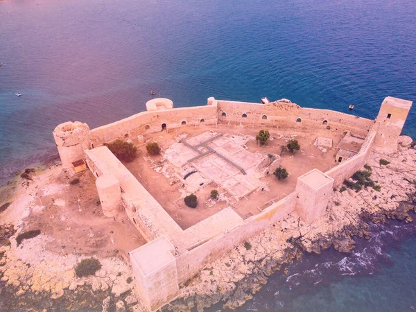 Fortaleza Antiga Chamada Kizkalesi Castelo Maiden Vista Aérea Ilha Mediterrânea — Fotografia de Stock