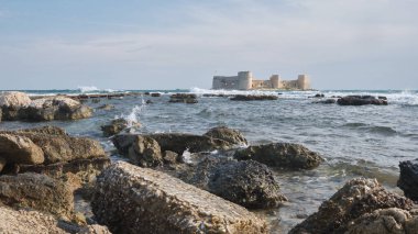 Antik Kizkalesi veya Bakire Kalesi