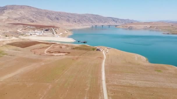 Waduk air di Sungai Tigris — Stok Video