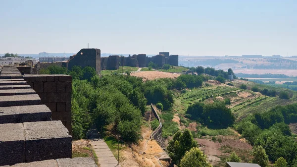 Diyarbakir erőd és Hevsel kert. Sur, Diyarbakir, Törökország — Stock Fotó