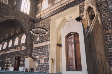 Ulu Cami 'nin içi mi, Diyarbakır Büyük Camii mi?