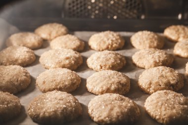 Lezzetli kurabiyeler fırında pişmiş