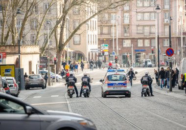 Fransa'da emek reformları karşı protesto