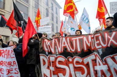 Fransa'da emek reformları karşı protesto