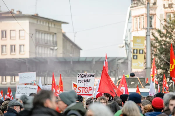 Manifestation contre les réformes du travail en France — Photo