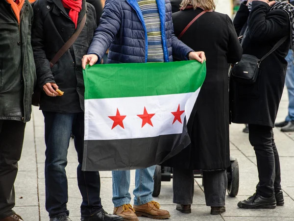 Syrian diaspora protests against Syrian war — стокове фото