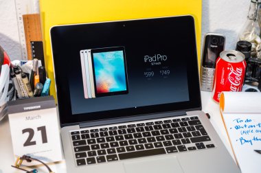 Apple'nın 'Let us döngü sen In' iphone Se ve 9,7