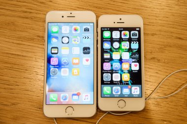 Yeni Apple iphone Se smartphone denize indirmek