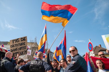 Azerbaycan Ermenistan çatışma protesto
