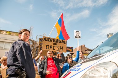 Azerbaycan Ermenistan çatışma protesto