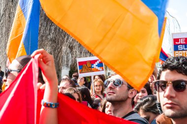 Azerbaycan Ermenistan çatışma protesto