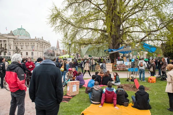 'Nuit Debout' or 'Standing night' in PLace de la Republique — Stock Photo, Image