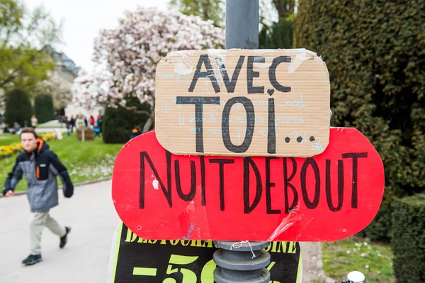 "Nuit fatiguédebout" eller "Stående natten" i Place de la Republique — Stockfoto