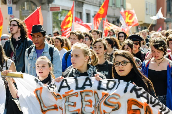 April protest mot arbetskraft reformer i Frankrike — Stockfoto