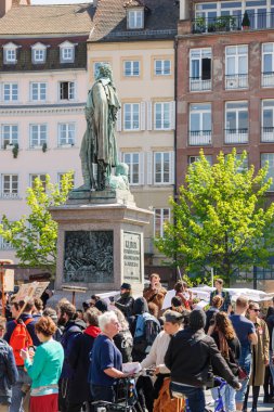 Fransa'da emek reformları karşı Nisan protesto