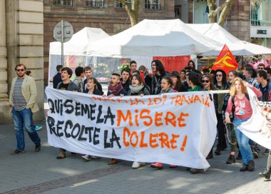 Fransa'da emek reformları karşı Nisan protesto