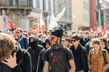 Fransa'da emek reformları karşı Nisan protesto