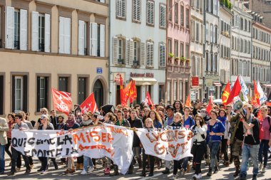 Fransa'da emek reformları karşı Nisan protesto