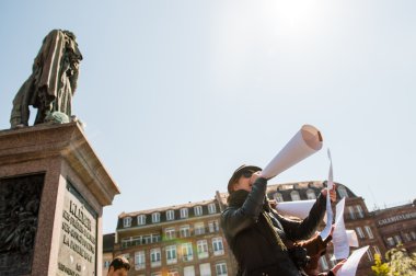 Fransa'da emek reformları karşı Nisan protesto
