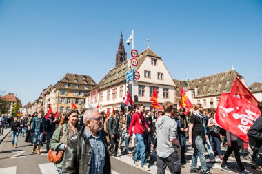 Fransa'da emek reformları karşı Nisan protesto