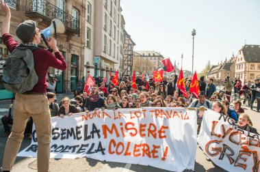 Fransa'da emek reformları karşı Nisan protesto