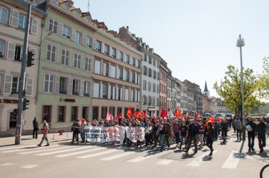 Fransa'da emek reformları karşı Nisan protesto