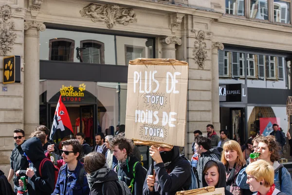 Manifestation d'avril contre les réformes du travail en France — Photo