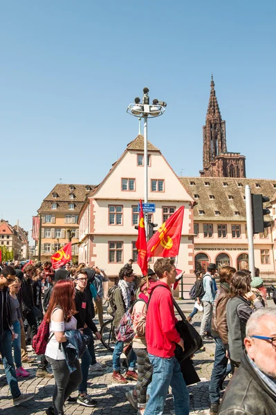 Fransa'da emek reformları karşı Nisan protesto