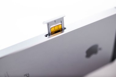Unboxing ve ilk koşmak-in belgili tanımlık yeni iphone Se