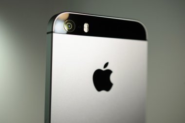 Unboxing ve ilk koşmak-in belgili tanımlık yeni iphone Se