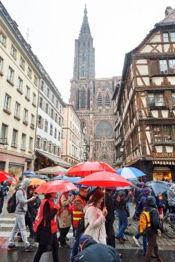 Strasbourg transportation paralyzed during protest