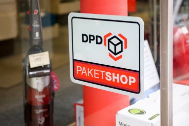 Girişteki DPD Paket Shop logo