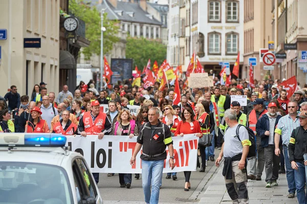 MArch in Strasbourg against labour law — Stock Photo, Image