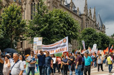 Türkiye nin Alevi toplumunun protesto üyeleri