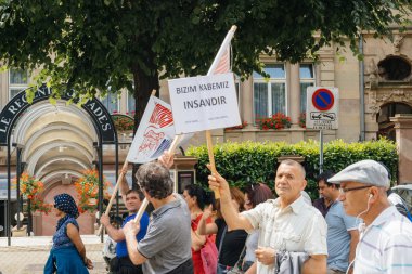 Dünya'da barış savaşı durdurmak