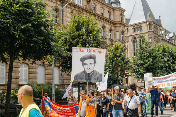 Members of Turkey's Alevi community protesting