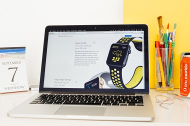 Yapılı-içinde Gps vitrine Apple bilgisayarlar Web sitesi