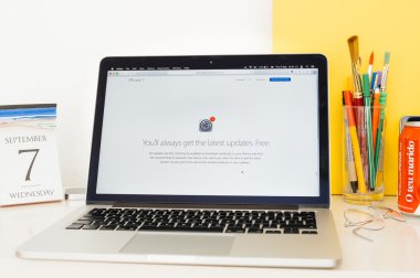 Apple bilgisayarlar Web sitesi tanıtımları, IOS, mac os yazılım upd