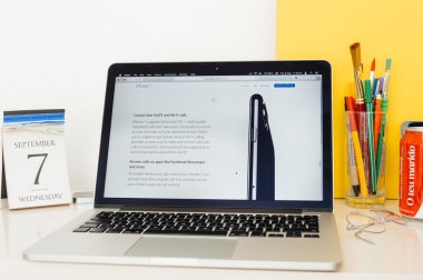 Apple bilgisayarlar Web sitesi Volte ve wi-fi telefon tanıtımları