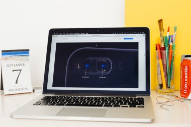 Yeni cmera vitrine Apple bilgisayarlar Web sitesi 