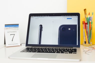 İphone telefon detayını vitrine Apple bilgisayarlar Web sitesi