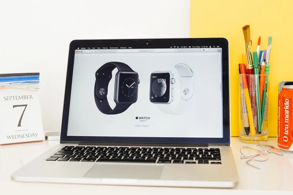 Apple Computers website showcasing the apple watch