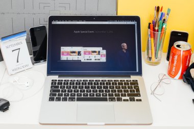 Apple müzik kapak başlıkları vitrine Apple bilgisayarlar Web sitesi