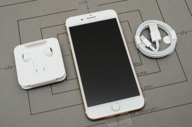 iPhone 7 artı çift kamera yıldırım 3,5 mm kulaklık unboxing