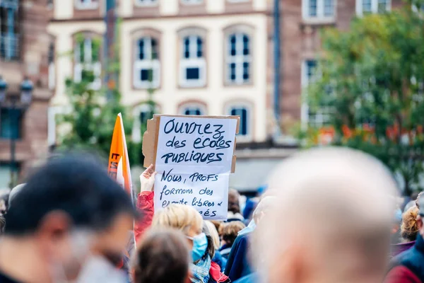 Emberek Place Kleber tiszteletére történelem tanár Samuel Paty — Stock Fotó