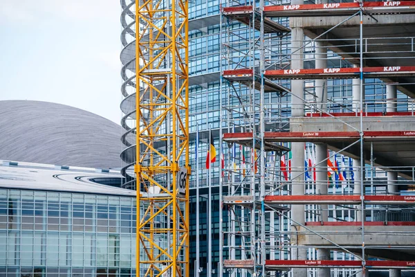 Avrupa Parlamentosu binasını kapsayan gelecekteki iş bölgesi — Stok fotoğraf